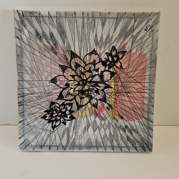 Hand Crafted unique pencil & sharpie on white canvas 3-D Upcycled artwork Floral - Picture 4 of 8